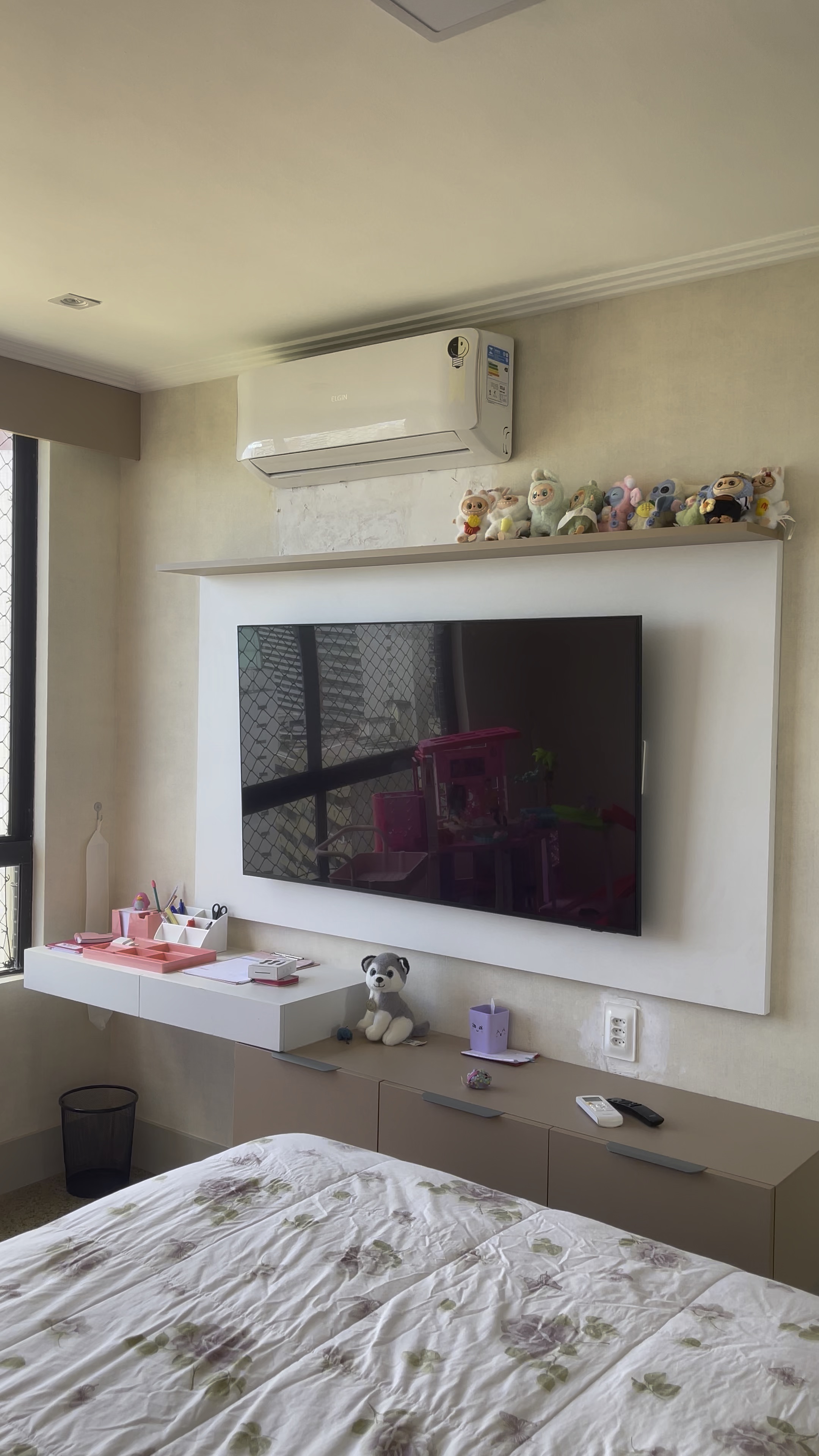 Quarto projetado, Liz 